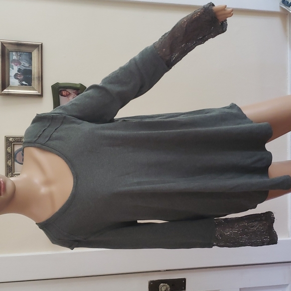 Knox Rose Long Lace Sleeve XL - Picture 1 of 4